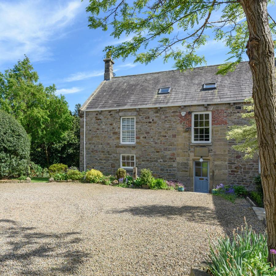 10 Bed Stunning House In Village, With Hot Tub Ovingham Kültér fotó