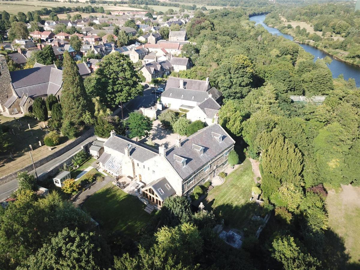 10 Bed Stunning House In Village, With Hot Tub Ovingham Kültér fotó