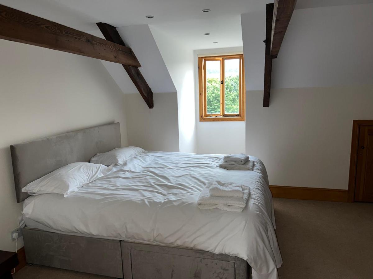 10 Bed Stunning House In Village, With Hot Tub Ovingham Kültér fotó
