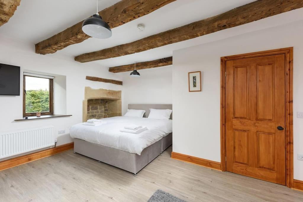 10 Bed Stunning House In Village, With Hot Tub Ovingham Kültér fotó