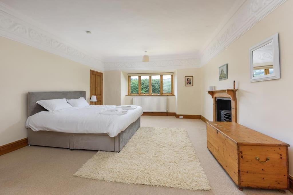 10 Bed Stunning House In Village, With Hot Tub Ovingham Kültér fotó