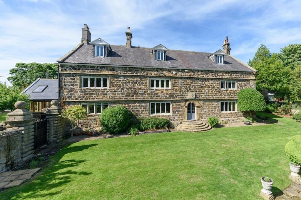 10 Bed Stunning House In Village, With Hot Tub Ovingham Kültér fotó