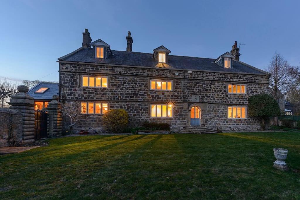 10 Bed Stunning House In Village, With Hot Tub Ovingham Kültér fotó